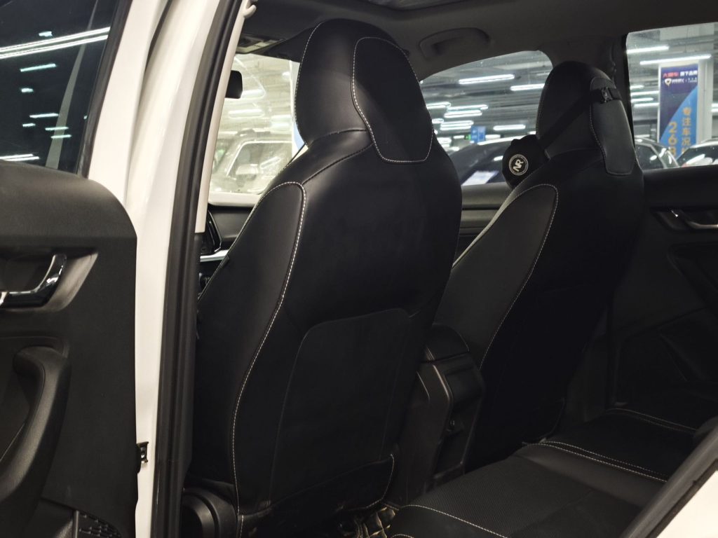 KAMIQ Модель 2021 года, 1,5 л, автоматическая коробка передач, версия Comfort Edition. - Huishida Trading