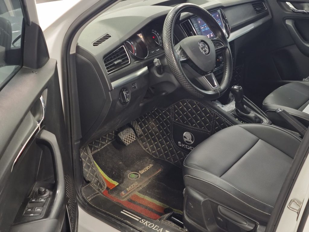 KAMIQ Модель 2021 года, 1,5 л, автоматическая коробка передач, версия Comfort Edition. - Huishida Trading