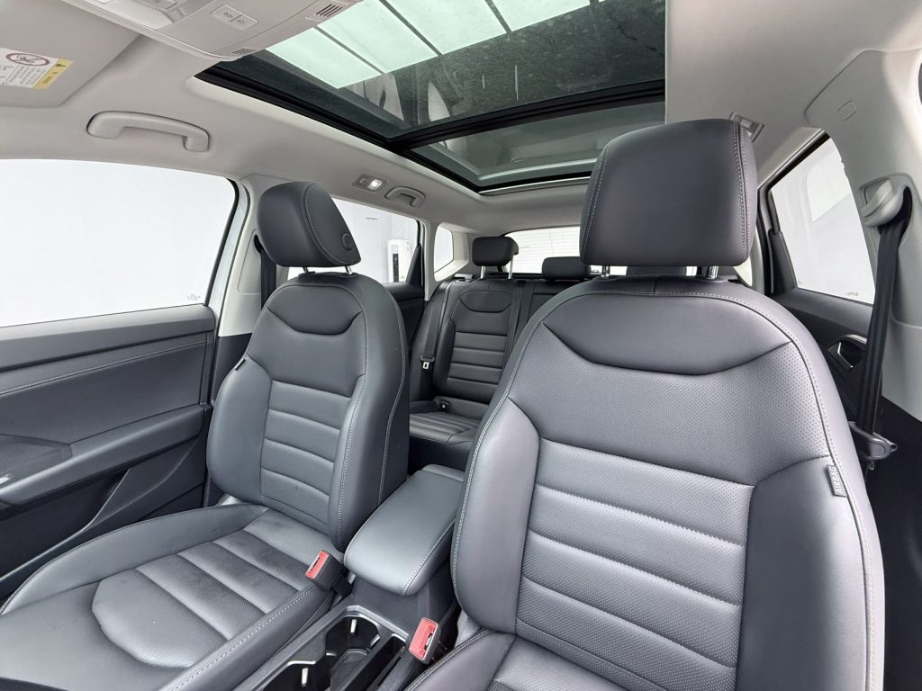 Volkswagen Tharu 2021 280TSI Two-Wheel Drive Luxury Edition PLUS - Huishida Trading