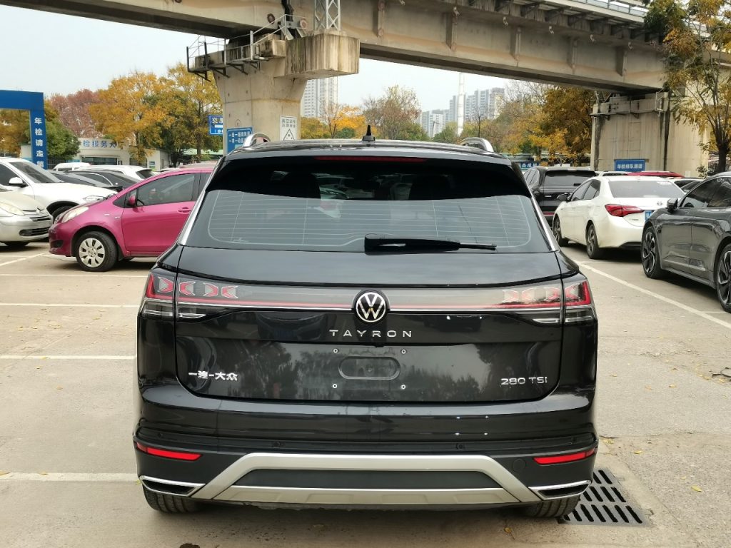 Volkswagen TAYRON 2023 Модель 280TSI Передний привод Luxury Plus Advanced Editio - Huishida Trading