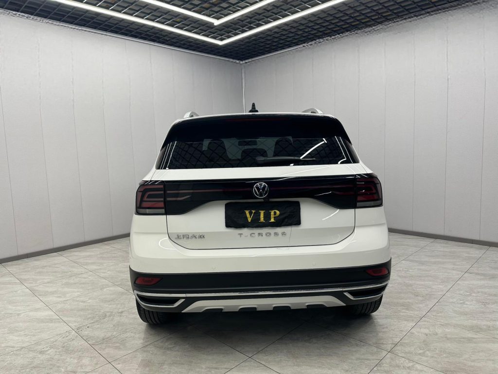 Volkswagen T-Cross 2022 1,5 л, автоматическая коробка передач, версия Comfort - Huishida Trading