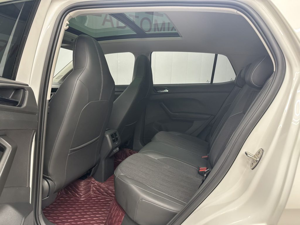 Volkswagen T-Cross 2022 1,5 л, автоматическая коробка передач, версия Comfort - Huishida Trading