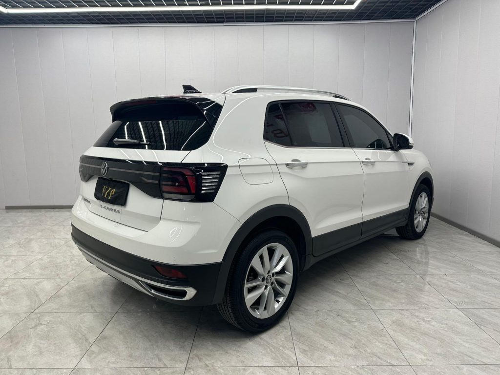Volkswagen T-Cross 2022 1,5 л, автоматическая коробка передач, версия Comfort - Huishida Trading