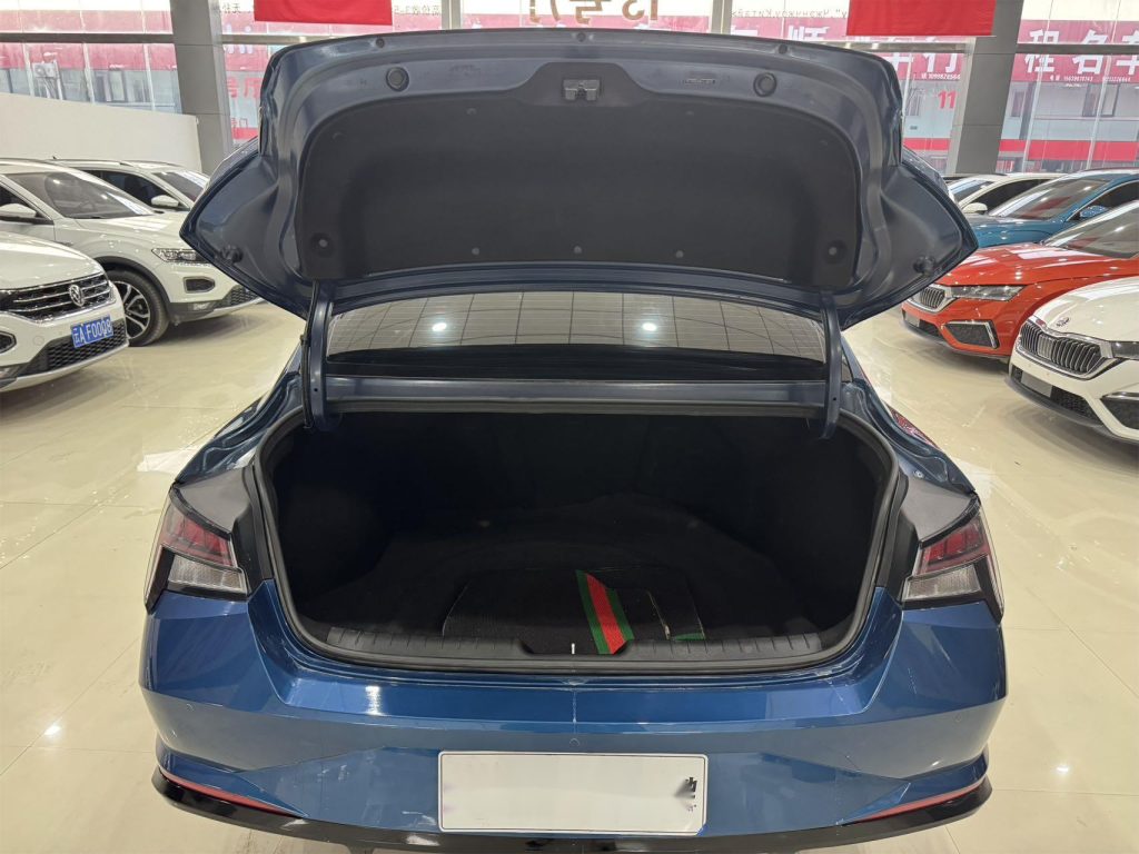 ELANTRA Модель 2021 года 1,5 л CVT LUX Prestige Edition - Huishida Trading