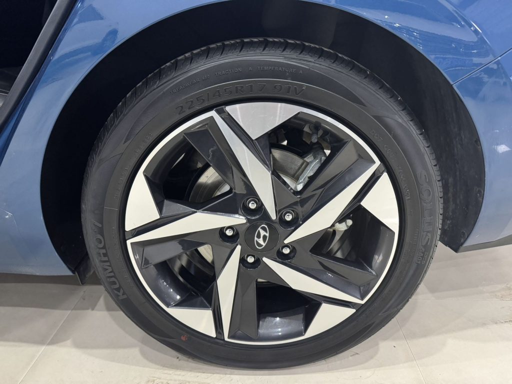 ELANTRA Модель 2021 года 1,5 л CVT LUX Prestige Edition - Huishida Trading