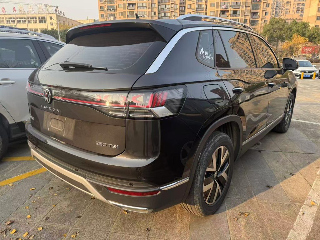 TAYRON 2023 280TSI Двухколесный привод Luxury Plus Advanced Edition - Huishida Trading