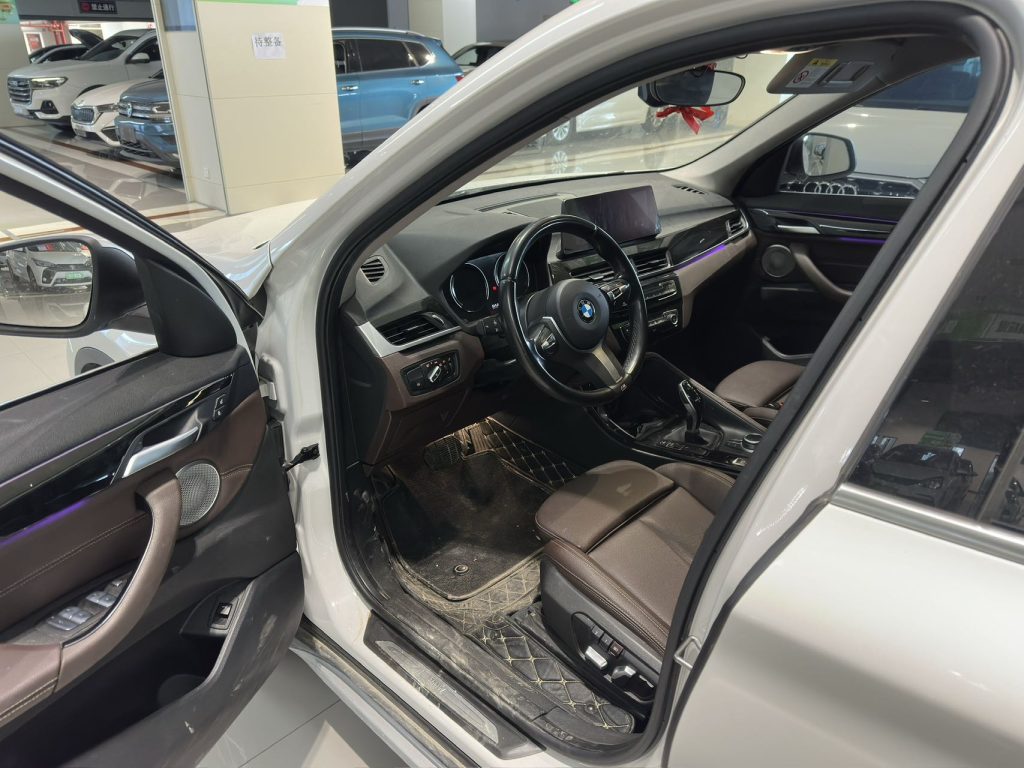 BMW X1 2022 sDrive20Li Luxury Edition - Huishida Trading