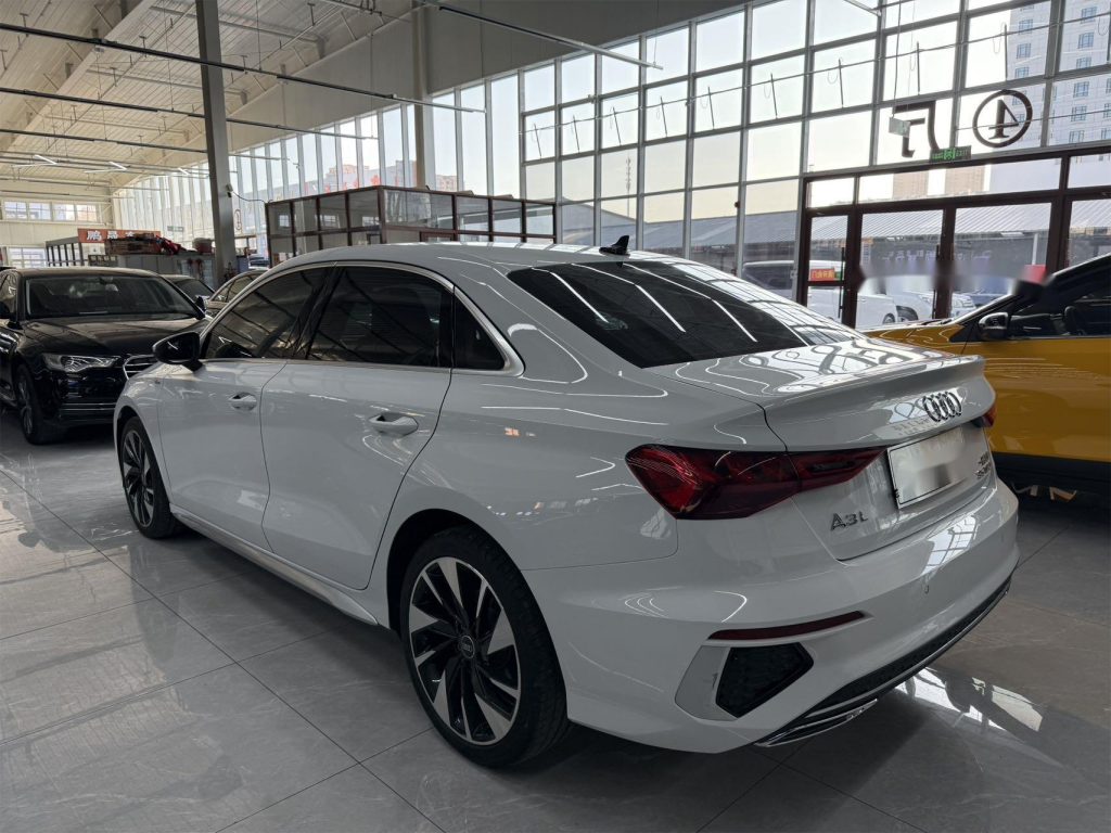 Audi A3 2022 A3L Limousine 35TSFI Sportline - Huishida Trading