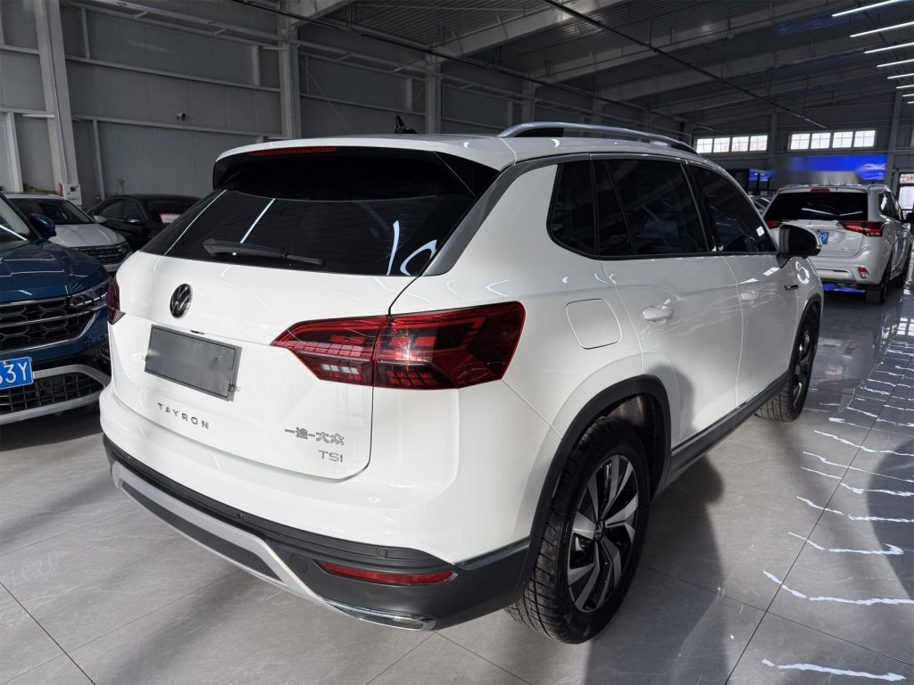 TAYRON 2022 280TSI Двухколесный привод Luxury Smart Connect Edition - Huishida Trading