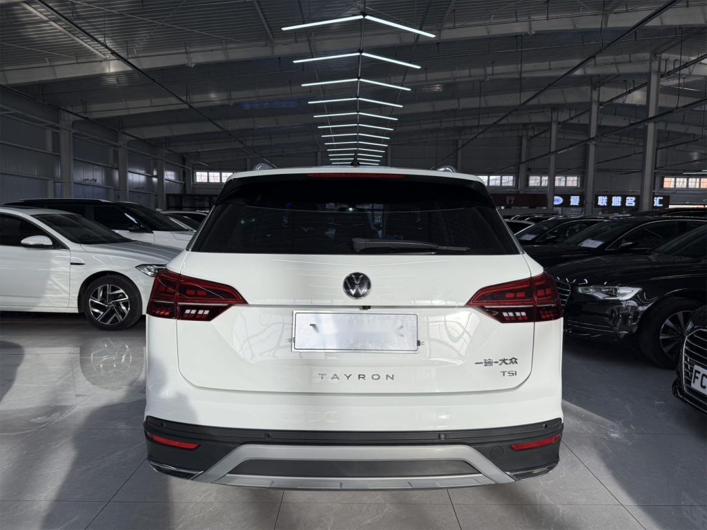 TAYRON 2022 280TSI Двухколесный привод Luxury Smart Connect Edition - Huishida Trading