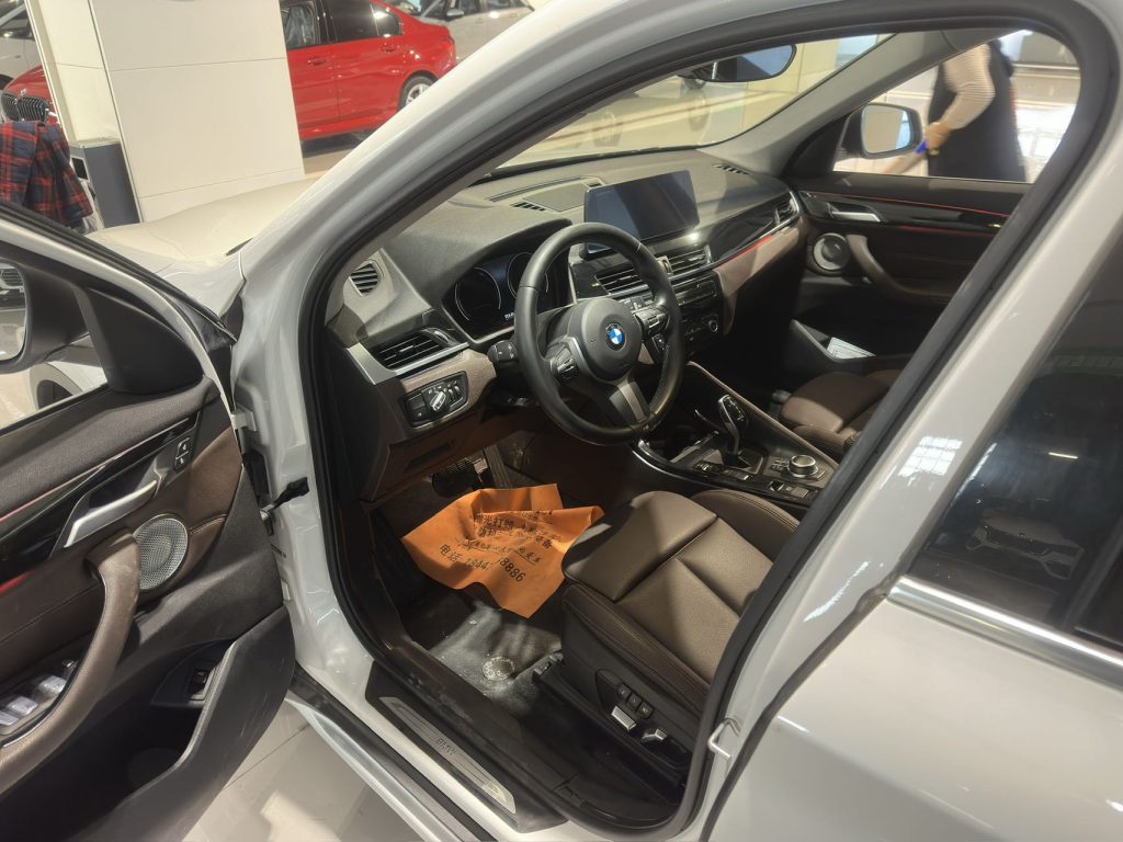 BMW X1 2022 sDrive20Li Luxury Edition - Huishida Trading