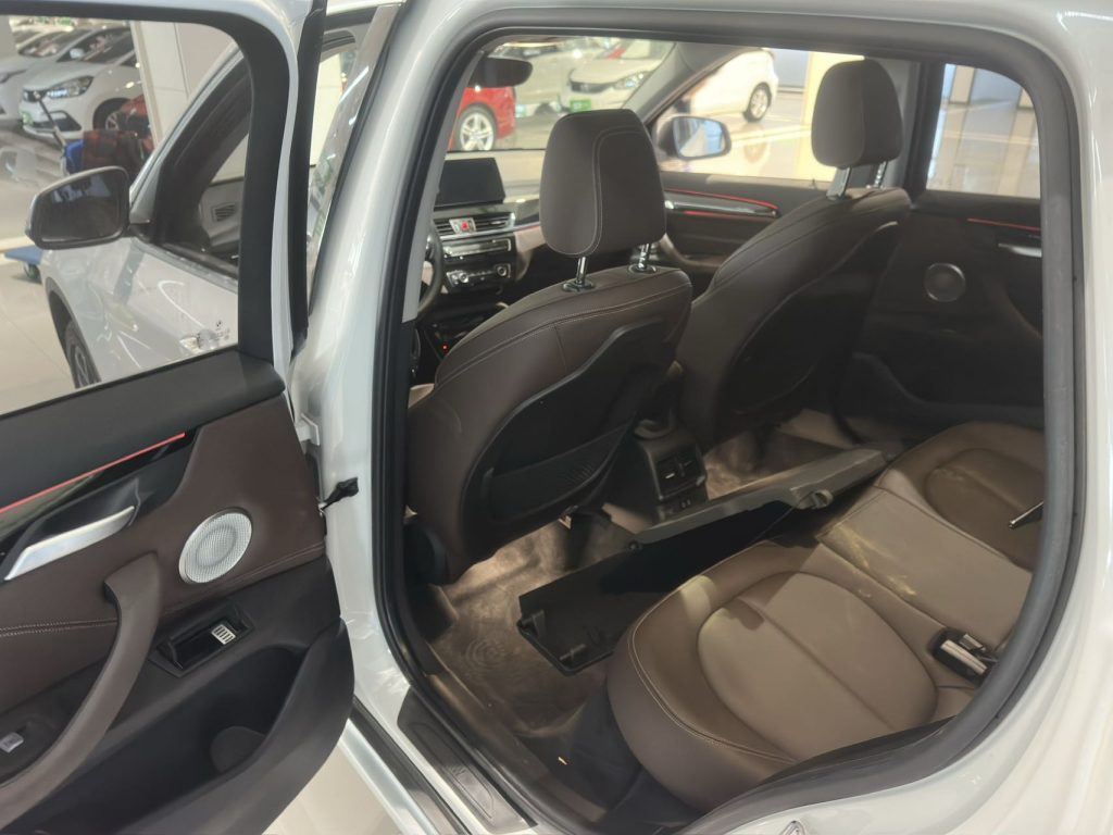 BMW X1 2022 sDrive20Li Luxury Edition - Huishida Trading