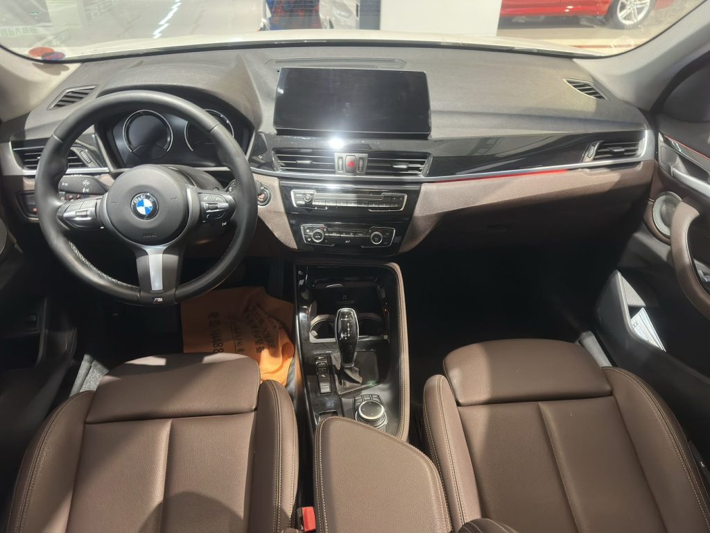 BMW X1 2022 sDrive20Li Luxury Edition - Huishida Trading