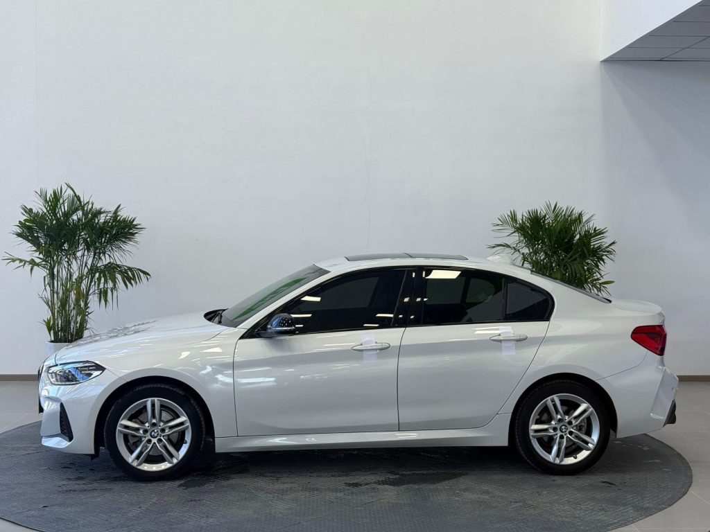 BMW 1 серии 2021 года с обновленным дизайном 120i M Sport Night Edition - Huishida Trading