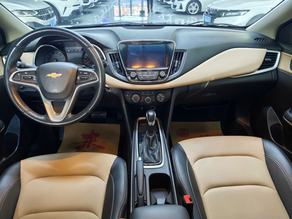 Monza 2022 BMW 320i Automatic Sunroof Edition - Huishida Trading