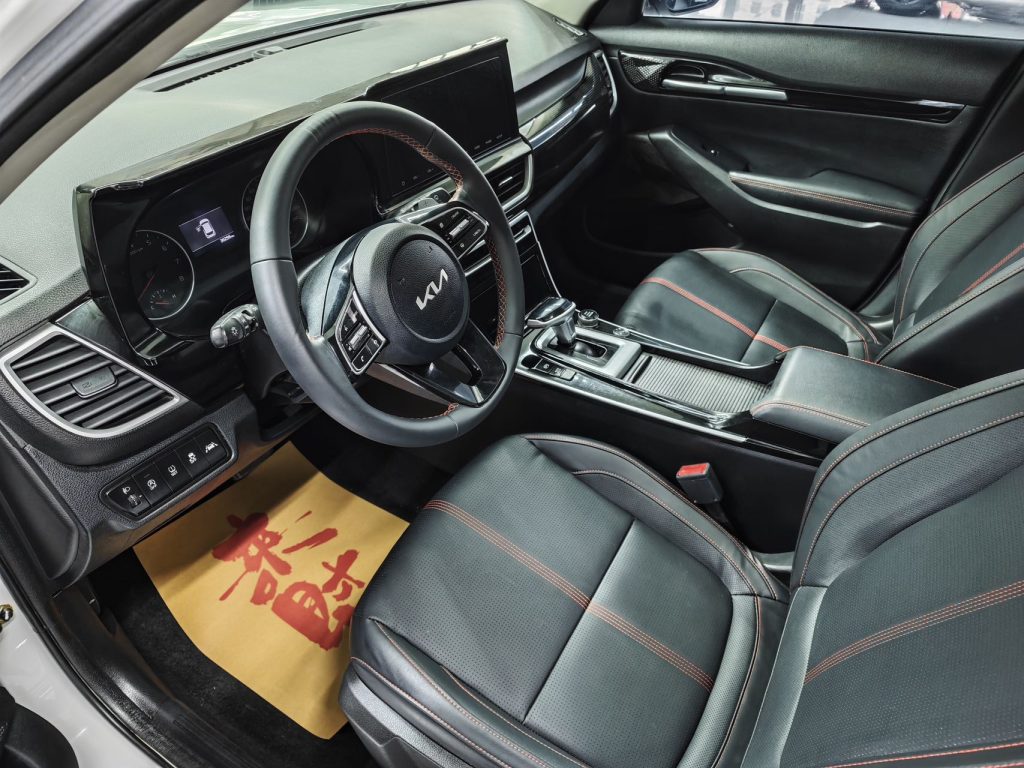 KIA KX3 Модель 2021 года, 1,5 л, CVT, версия Trend Edition. - Huishida Trading