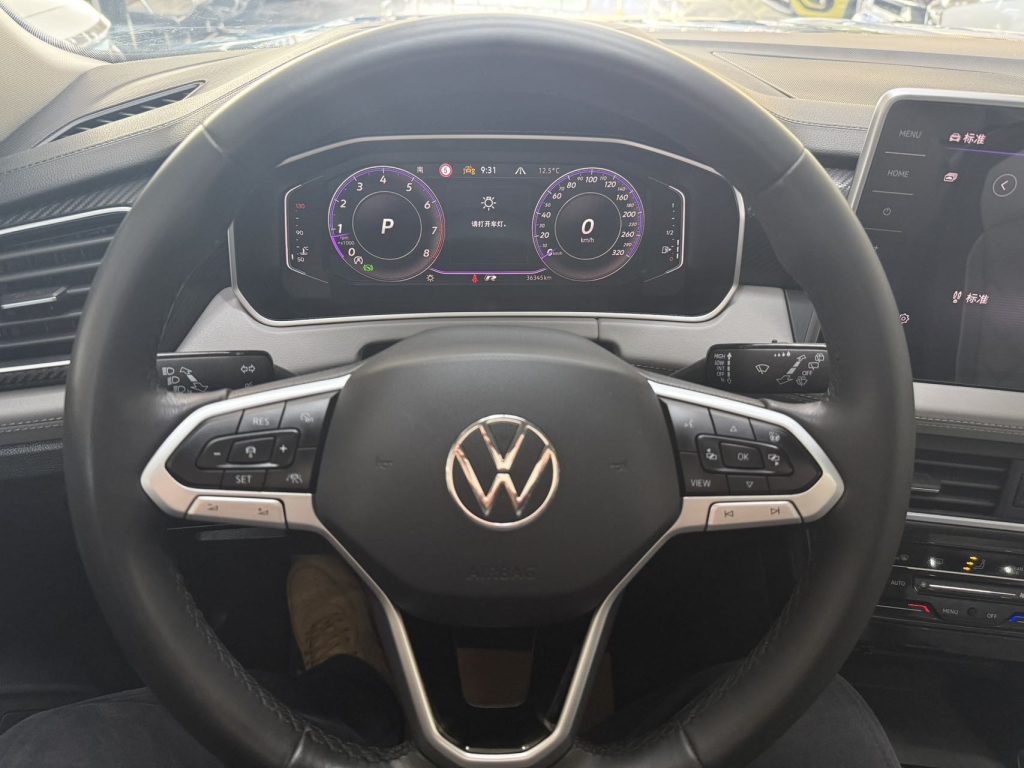 Volkswagen TAYRON 2023 280TSI Передний привод Luxury Plus Advanced Edition - Huishida Trading