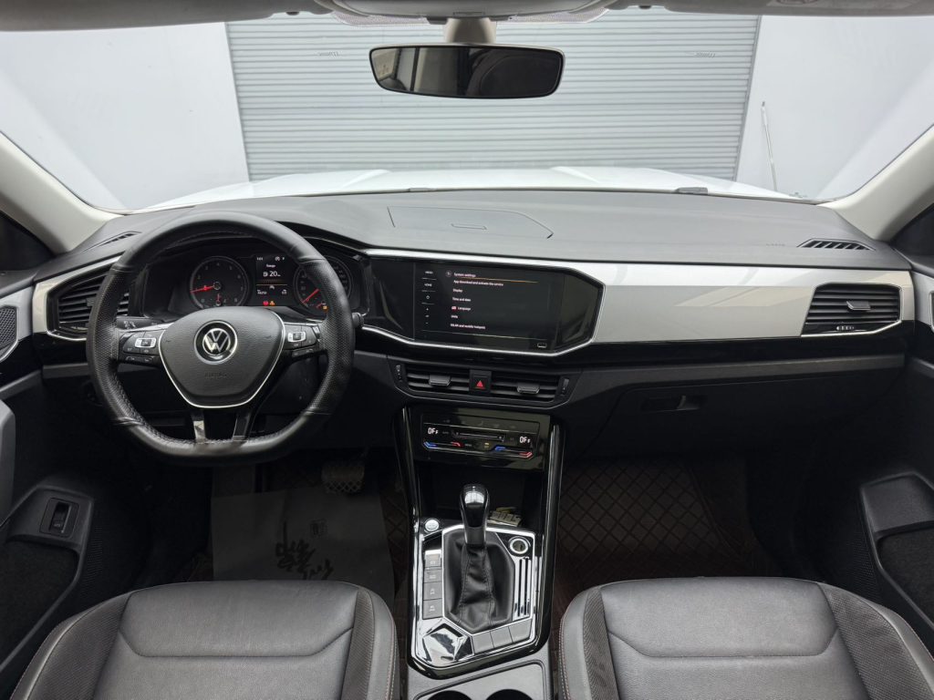 Volkswagen TAYRON 2022 280TSI Двухколесный привод Luxury Smart Connect Edition - Huishida Trading