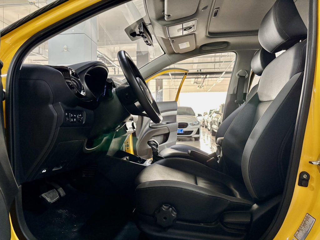 Kia KX1 Модель 2021 года, 1,4 л, CVT, версия с люком - Huishida Trading