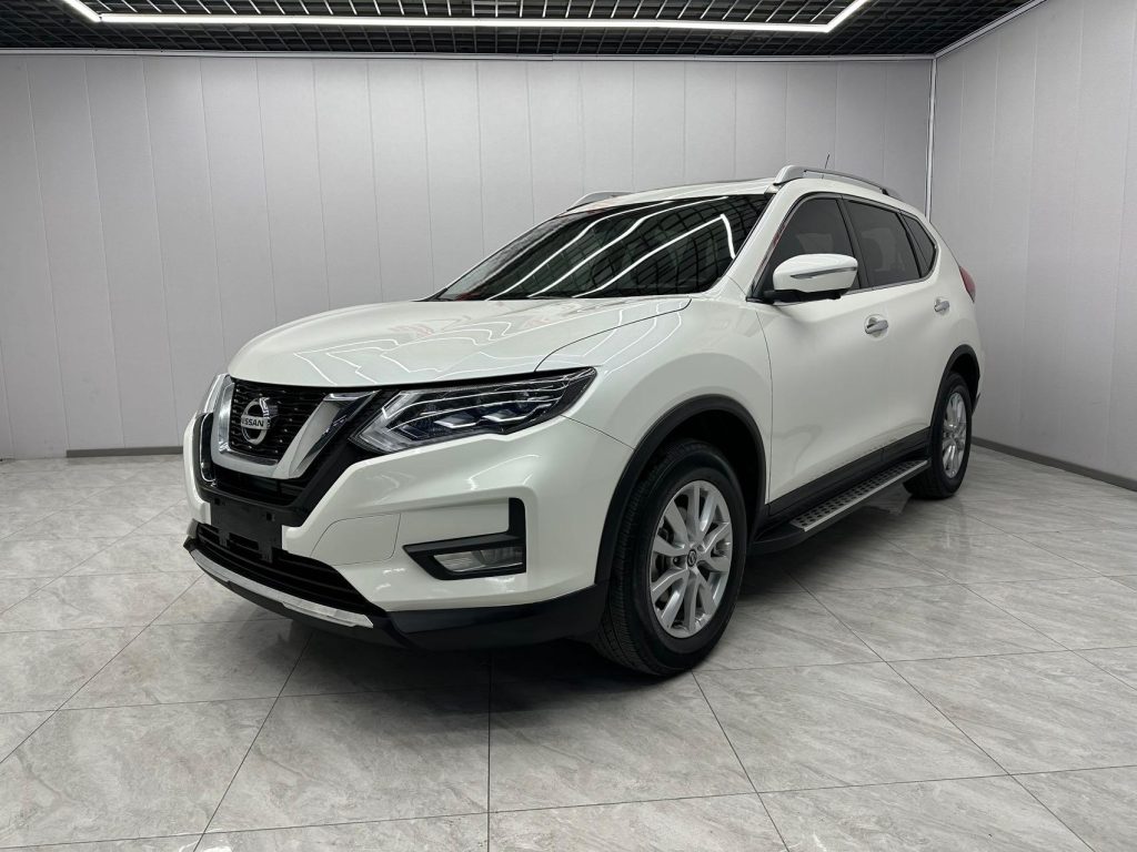 Nissan X-Trail 2023 Classic 2,0 л Передний привод Intelligent Connect Premium Edition - Huishida Trading