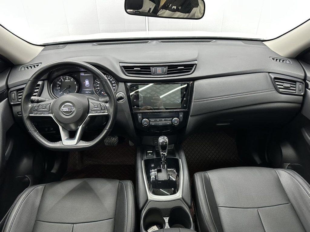 Nissan X-Trail 2023 Classic 2,0 л Передний привод Intelligent Connect Premium Edition - Huishida Trading