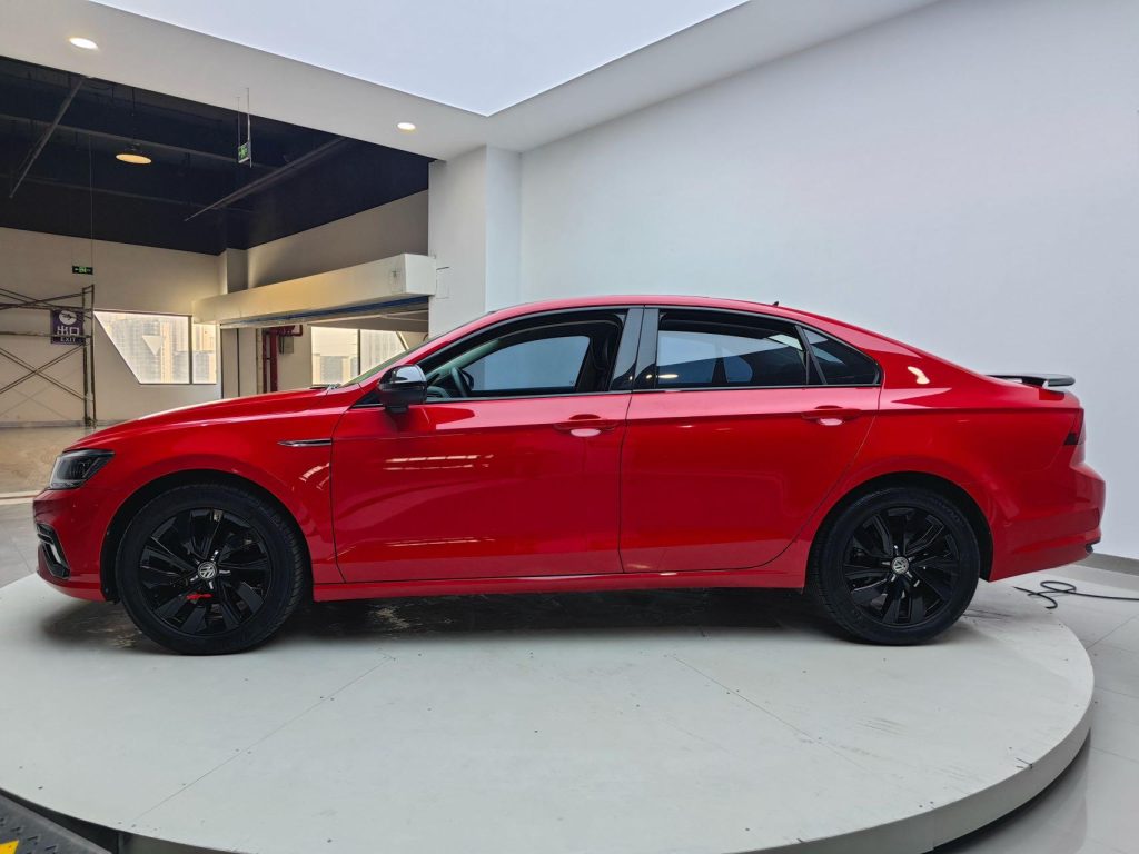 Volkswagen LAMANDO 2021 года 280TSI DSG Luxury Phantom Edition - Huishida Trading