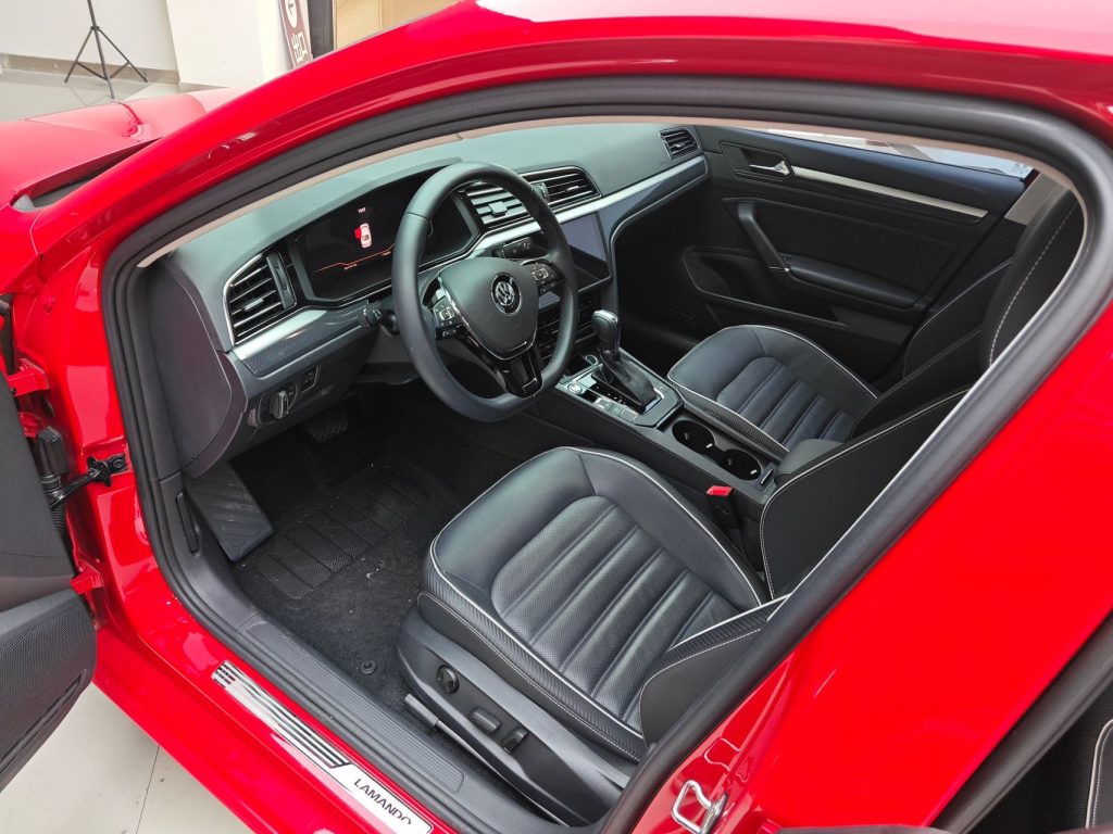 Volkswagen LAMANDO 2021 года 280TSI DSG Luxury Phantom Edition - Huishida Trading