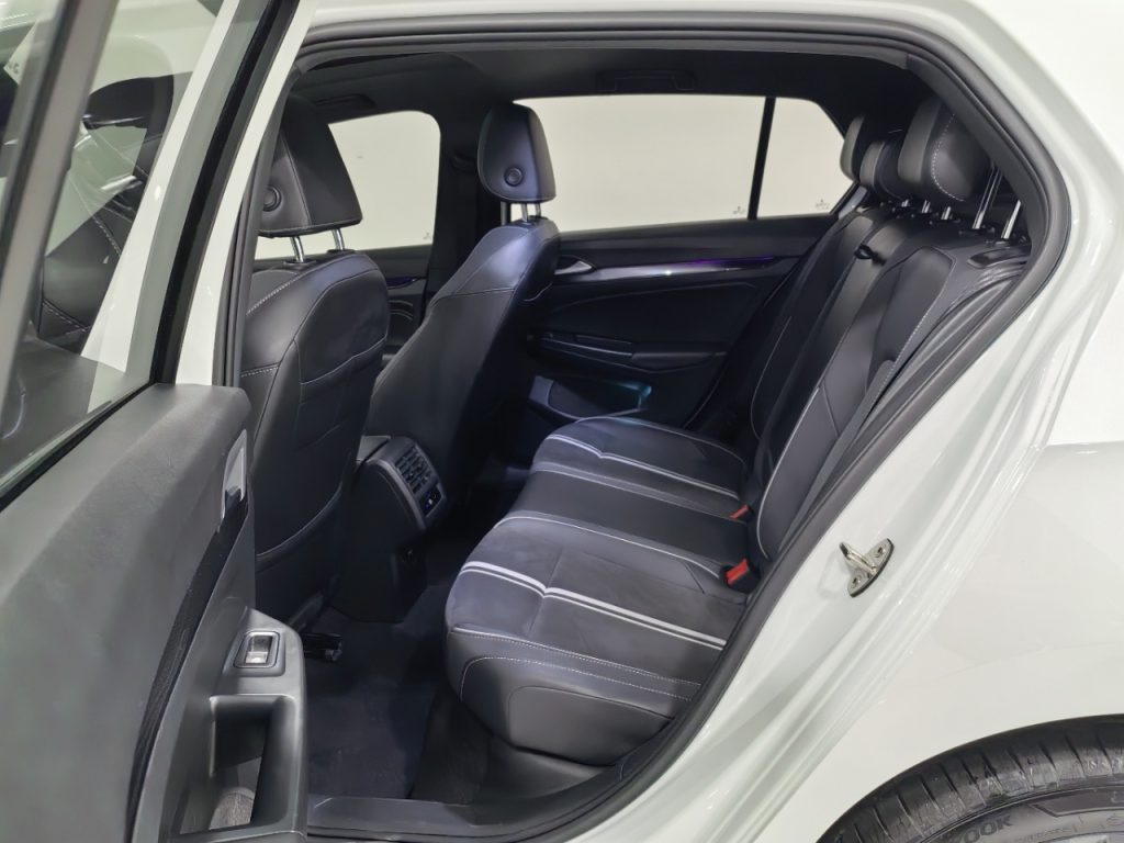 Volkswagen Golf 2021 280TSI DSG R-Line - Huishida Trading