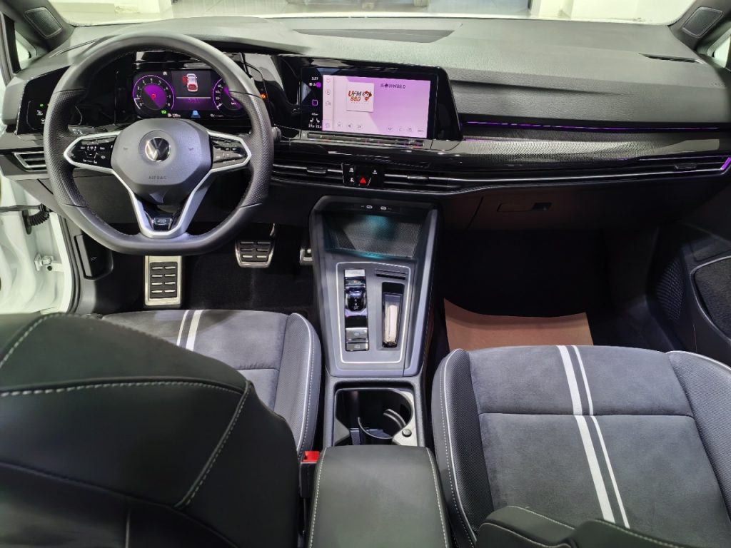 Volkswagen Golf 2021 280TSI DSG R-Line - Huishida Trading