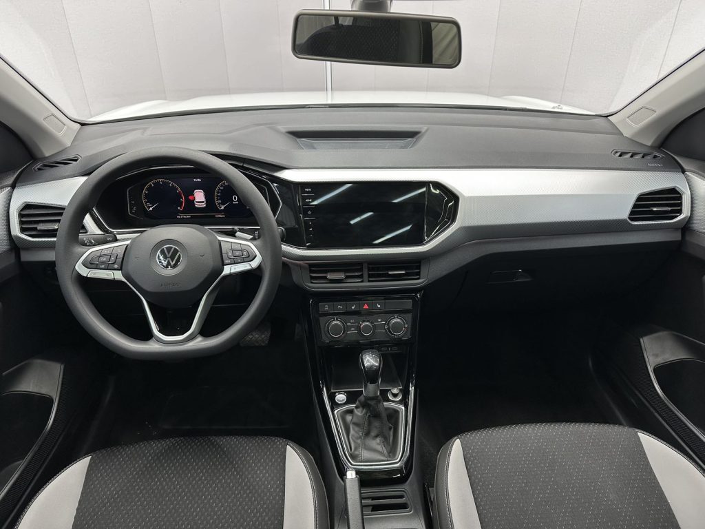 Volkswagen TACQUA 2021 года 1,5 л Автоматическая коробка передач Connect Edition - Huishida Trading