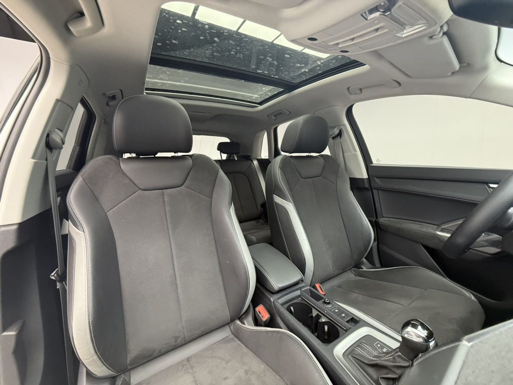 Audi Q3 2022 35 TFSI Sportline - Huishida Trading