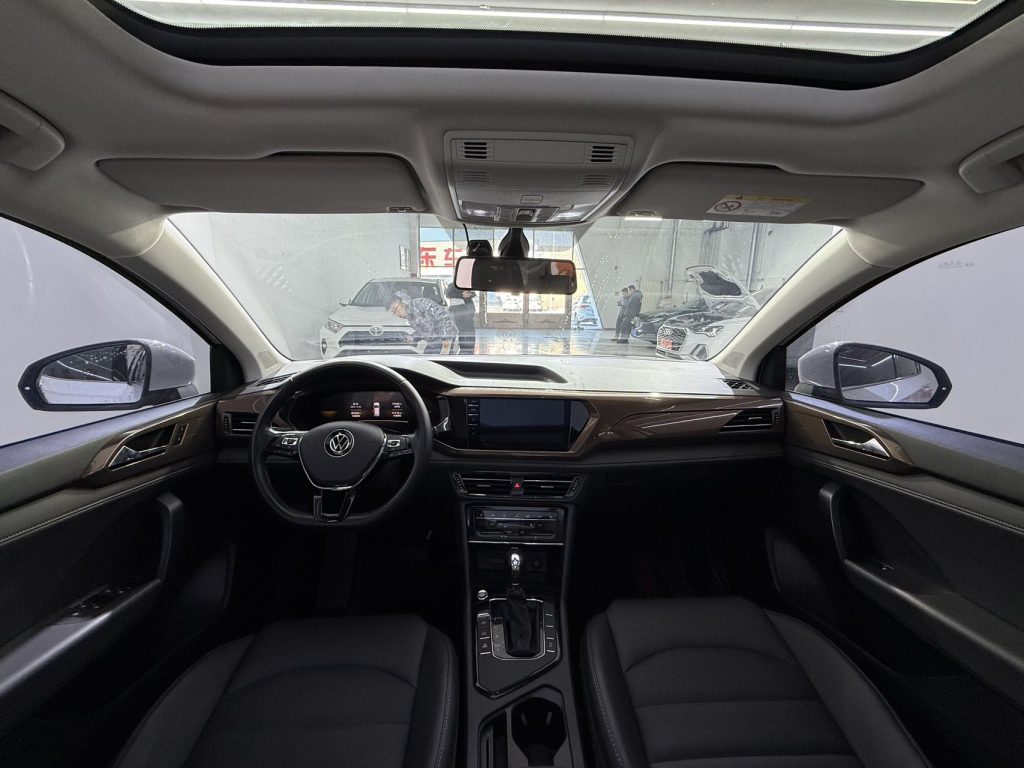 TAYRON 2022 330TSI All-Wheel Drive Luxury Edition - Huishida Trading