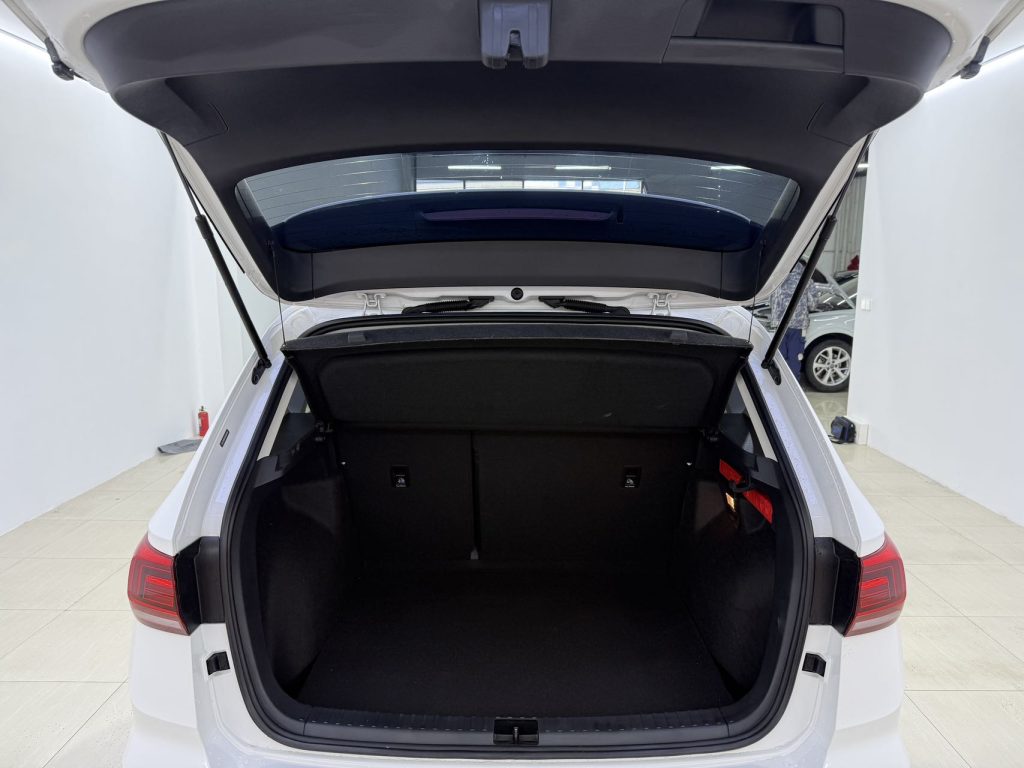 TAYRON 2022 330TSI All-Wheel Drive Luxury Edition - Huishida Trading