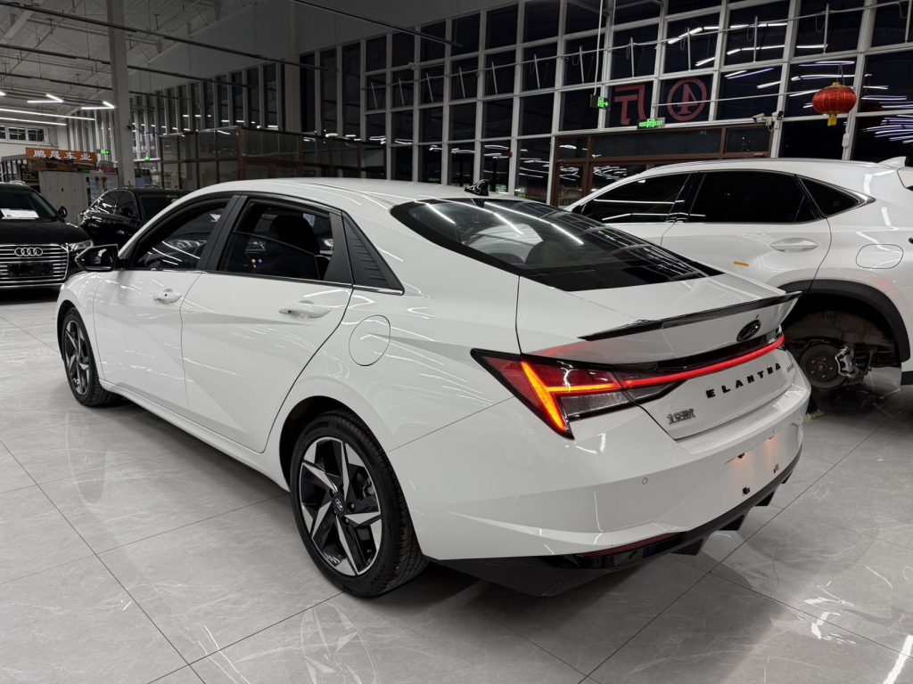 Elantra 2022 Модель 240TGDi DCT LUX Prestige Edition - Huishida Trading