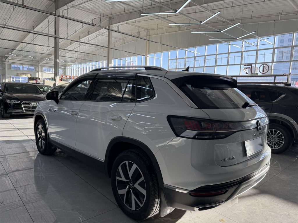 Volkswagen TAYRON 2023 280TSI Передний привод Luxury Plus Advanced Edition - Huishida Trading