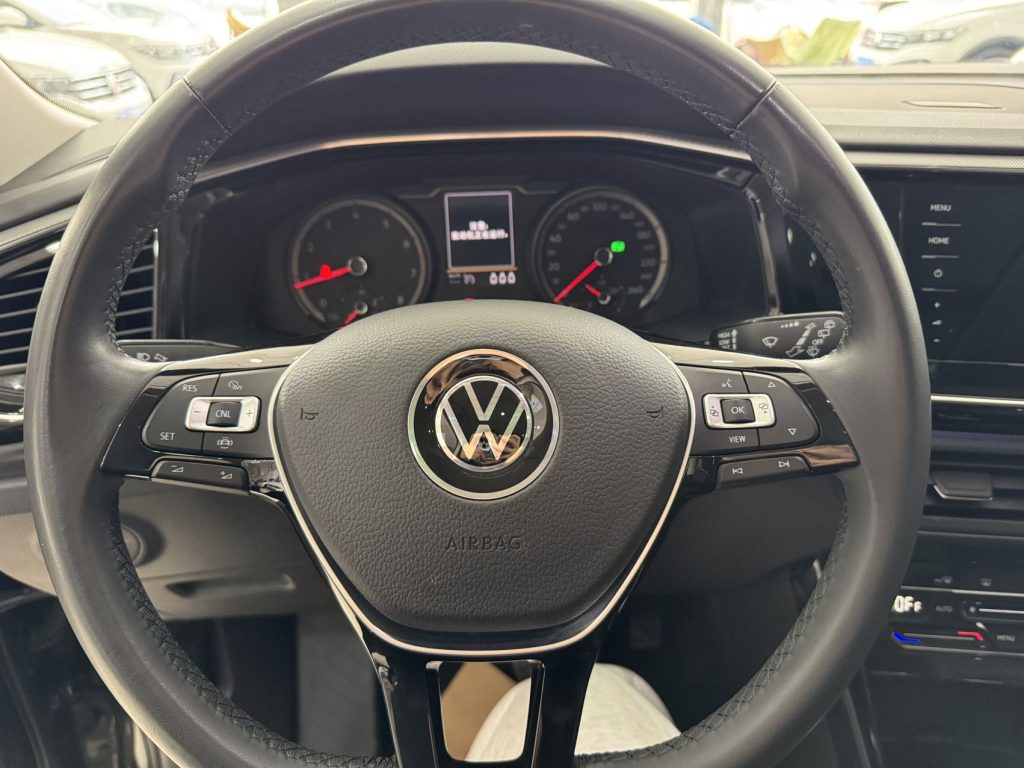 Volkswagen TAYRON 2022 280TSI Двухколесный привод Luxury Smart Connect Edition - Huishida Trading