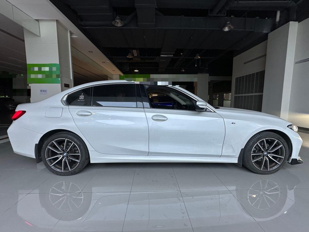 BMW 3 серии 2023 320Li M Sport Package - Huishida Trading