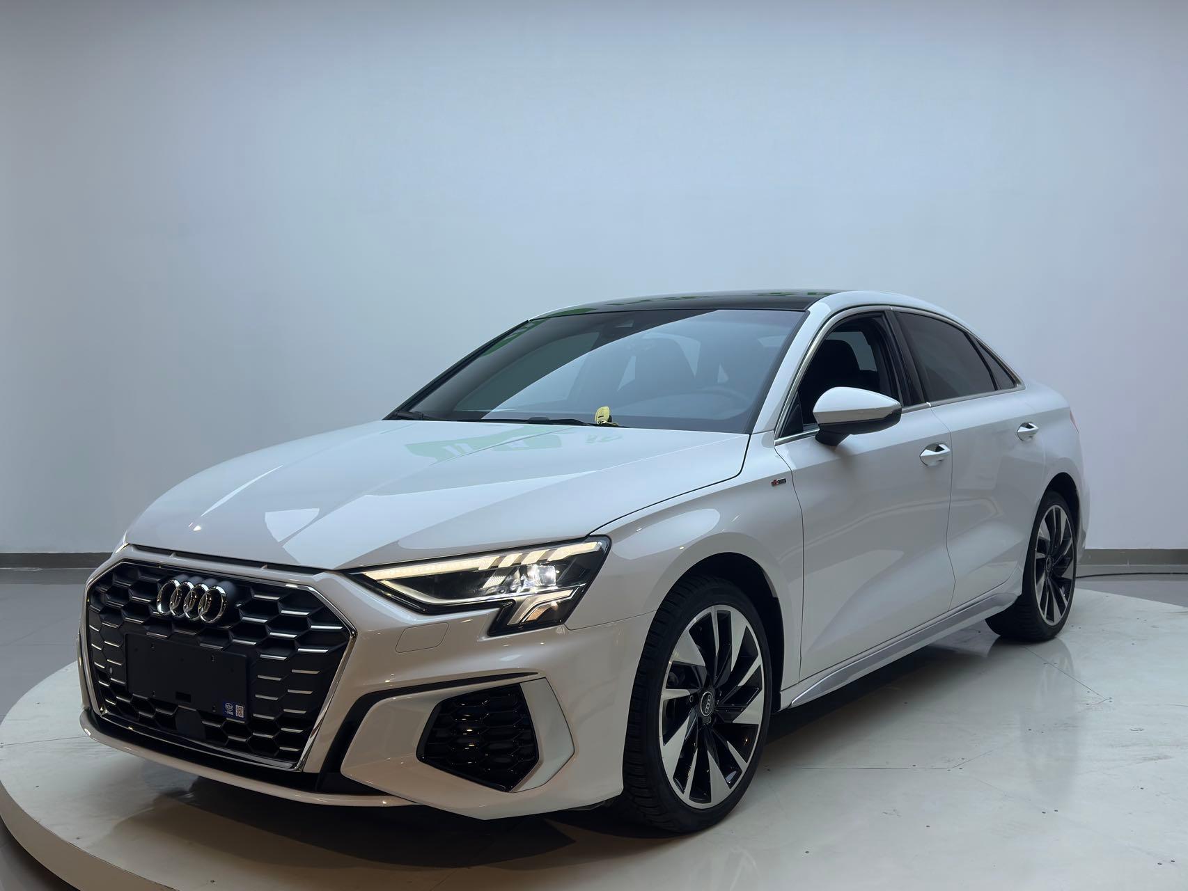 Audi A3  2022 года  A3L Limousine 35 TFSI Sportline