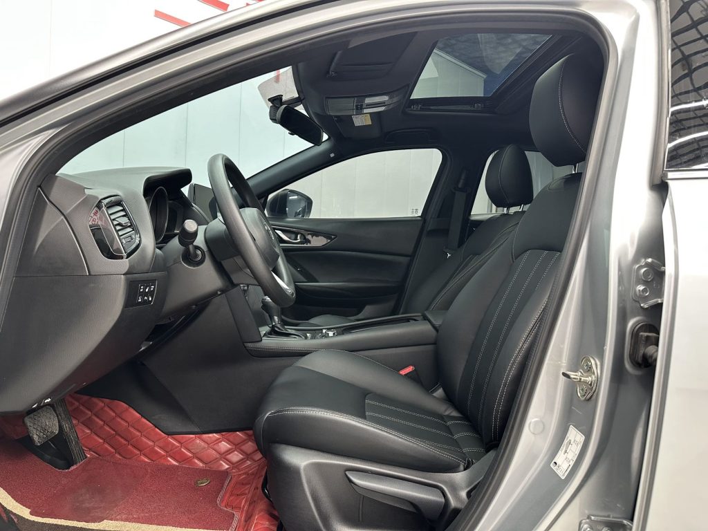 Mazda CX-4 2021 года 2,0 л Автоматическая коробка передач Передний привод Skyactiv Dynamic Edition - Huishida Trading