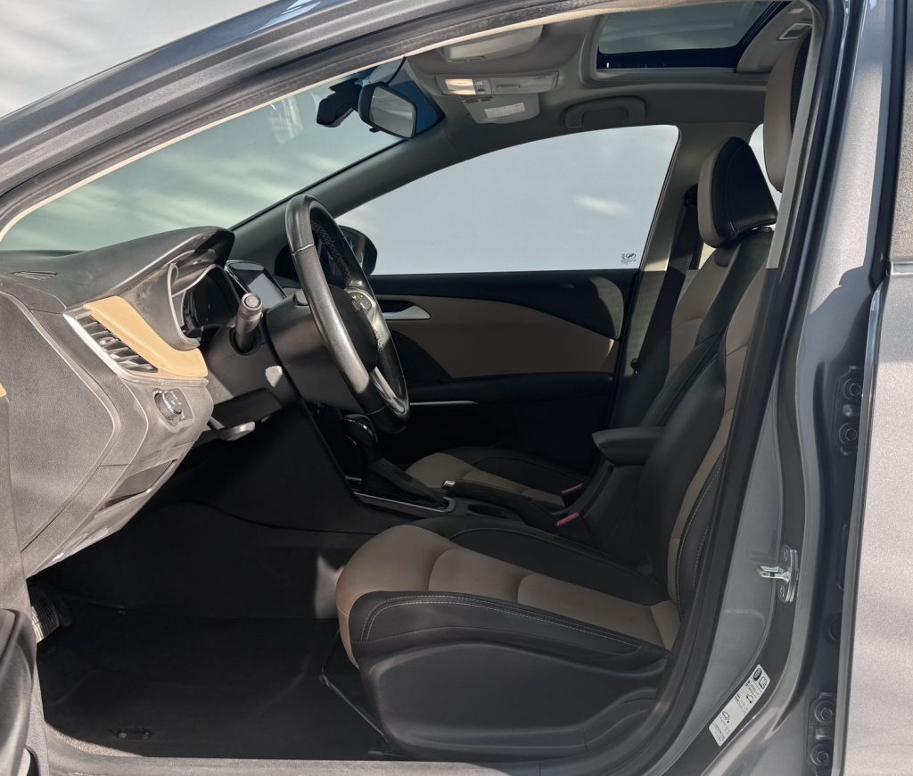 Chevrolet Monza 2022 года 320 Автоматическая коробка передач Enjoy Sunroof Edition - Huishida Trading