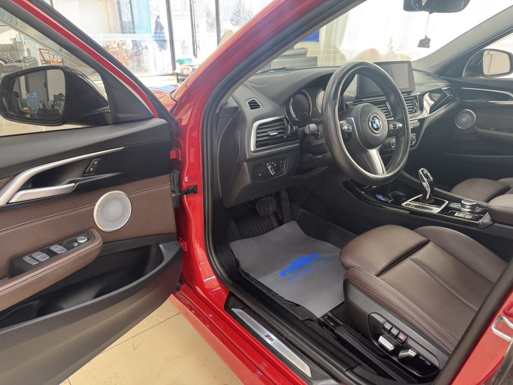 BMW 1 серии 2021 года с обновленным дизайном 120i M Sport Edition - Huishida Trading