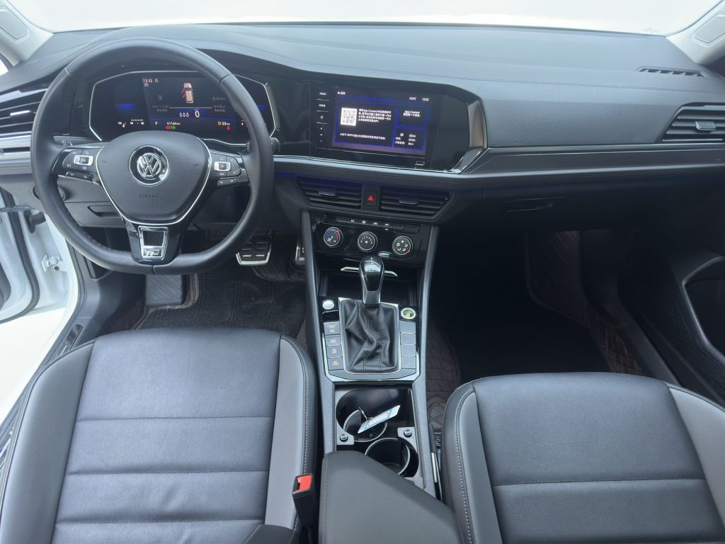 Volkswagen Sagitar 2021 года 280TSI DSG Superior Edition - Huishida Trading