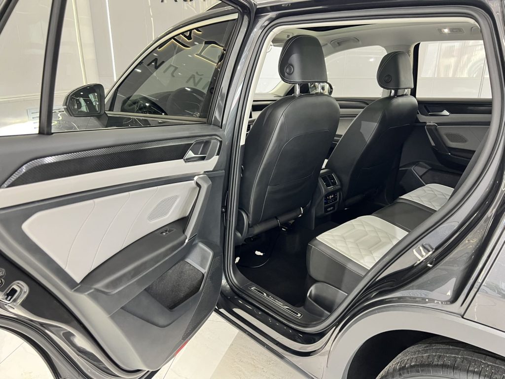 Volkswagen TAYRON 2023 280TSI Передний привод Luxury Plus Advanced Edition - Huishida Trading