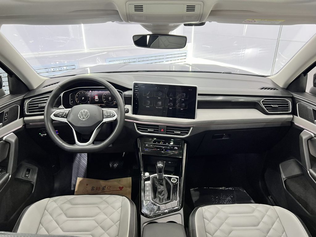 Volkswagen TAYRON 2023 280TSI Передний привод Luxury Plus Advanced Edition - Huishida Trading