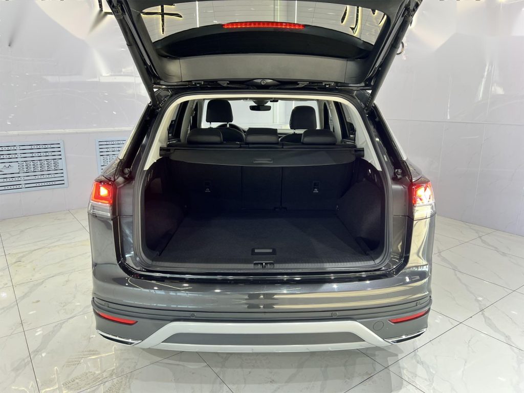 Volkswagen TAYRON 2023 280TSI Передний привод Luxury Plus Advanced Edition - Huishida Trading