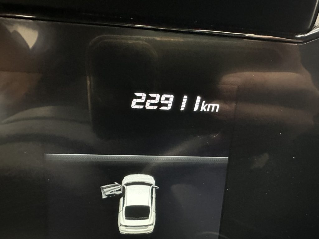 Hyundai Elantra 2022 Model 1.5L CVT LUX Premium Edition - Huishida Trading