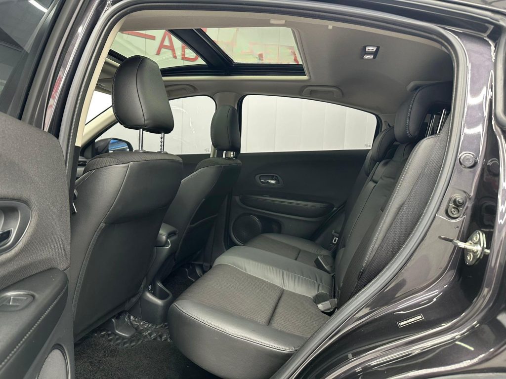 Honda Vezel 2022 1,5 л CVT Phantom Night Pioneer Edition - Huishida Trading