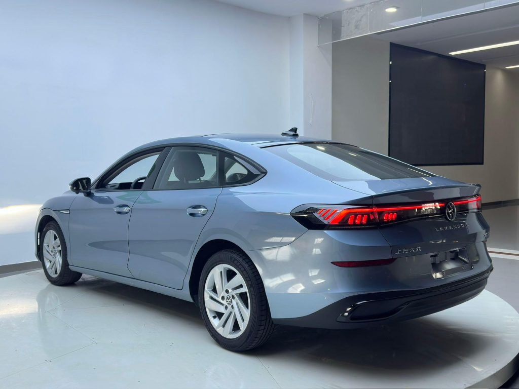 Volkswagen LAMANDO L 2022 280TSI Xuanla Edition - Huishida Trading