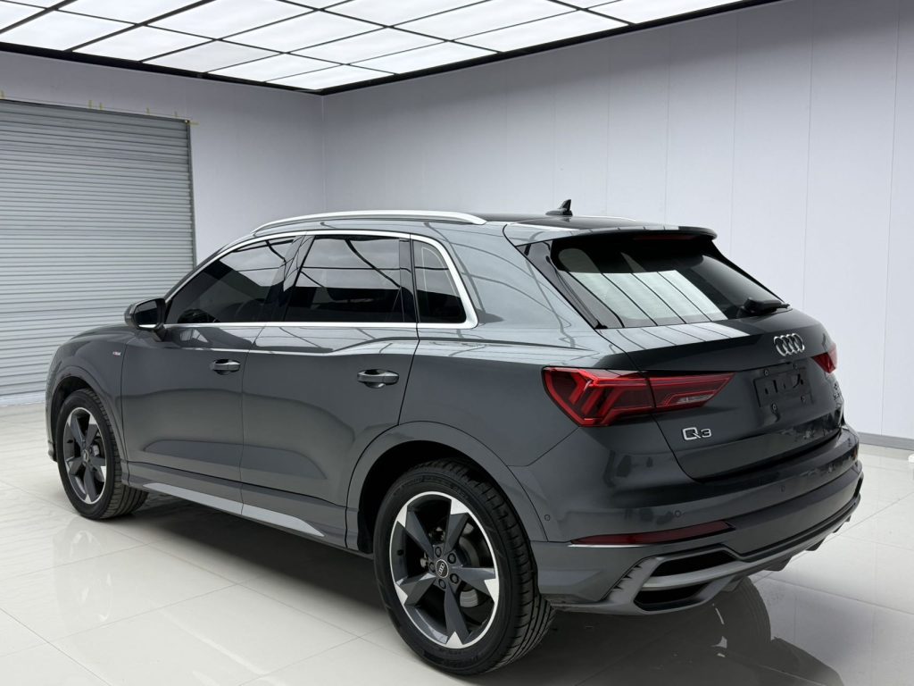 Audi Q3 2023 35 TFSI Sportline (1.4T) - Huishida Trading