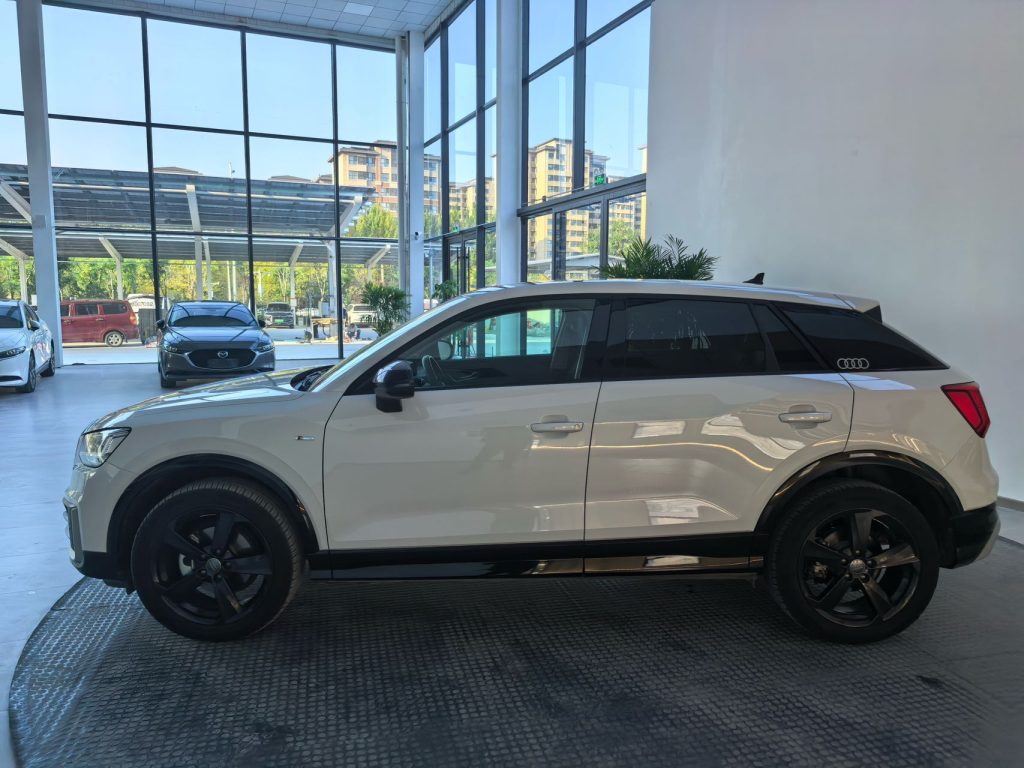 Audi Q2L 2021 года 35 TFSI Progressive Dynamic Edition - Huishida Trading